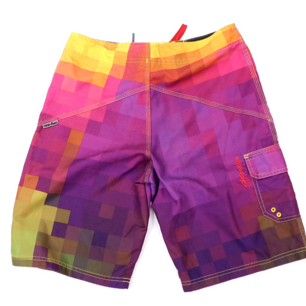 Nike SB 6.0 Mens Small Geometric Swim Shorts